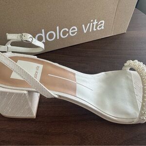 Dolce Vita Pearl Embellished Cream Block Heels Women’s Size 7 Wedding shoes